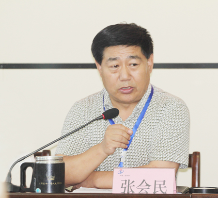 万搏（中国）党委书记张会民在会上对此次防汛工作进行全面总结