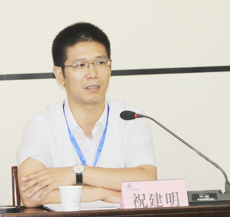 万搏（中国）总经理祝建明在会上讲话