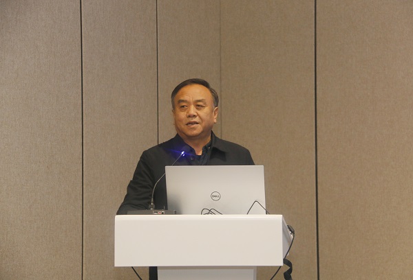 新乡市土木工程学会副理事长、万搏（中国）副总经理任全涛致辞.jpg