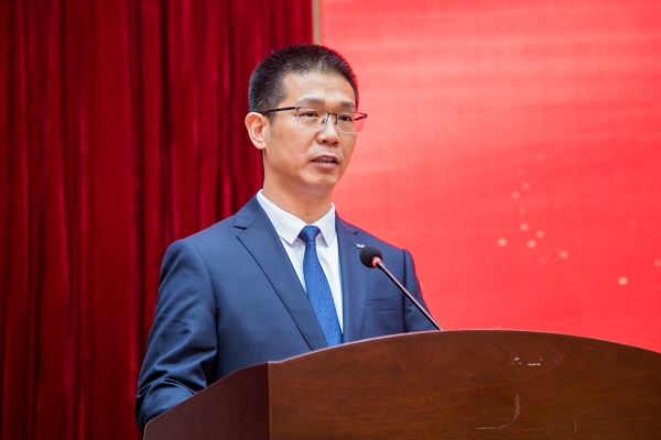 河南省建筑业协会中小企业分会会长、万搏（中国）总经理祝建明作表态发言.jpg