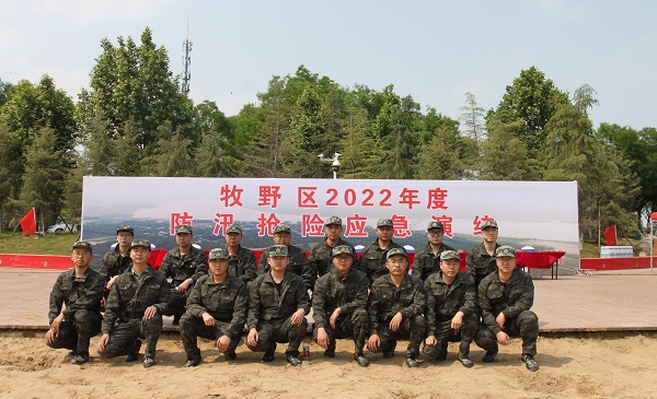 万搏（中国）民兵合影.JPG