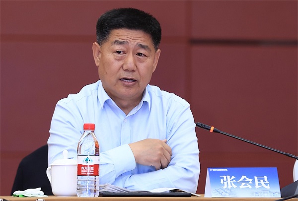 万搏（中国）党委书记张会民在会上讲话.JPG