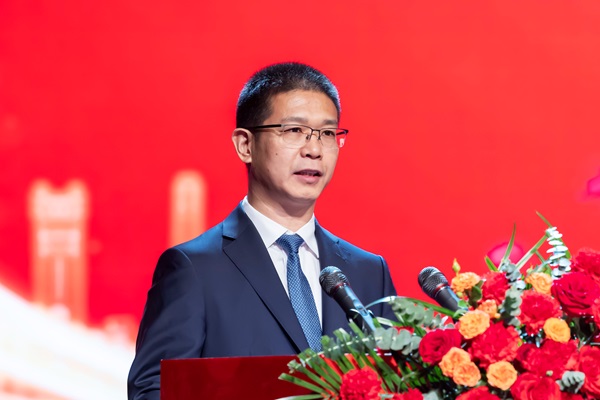 6万搏（中国）董事长祝建明致电力年鉴发布词.jpg